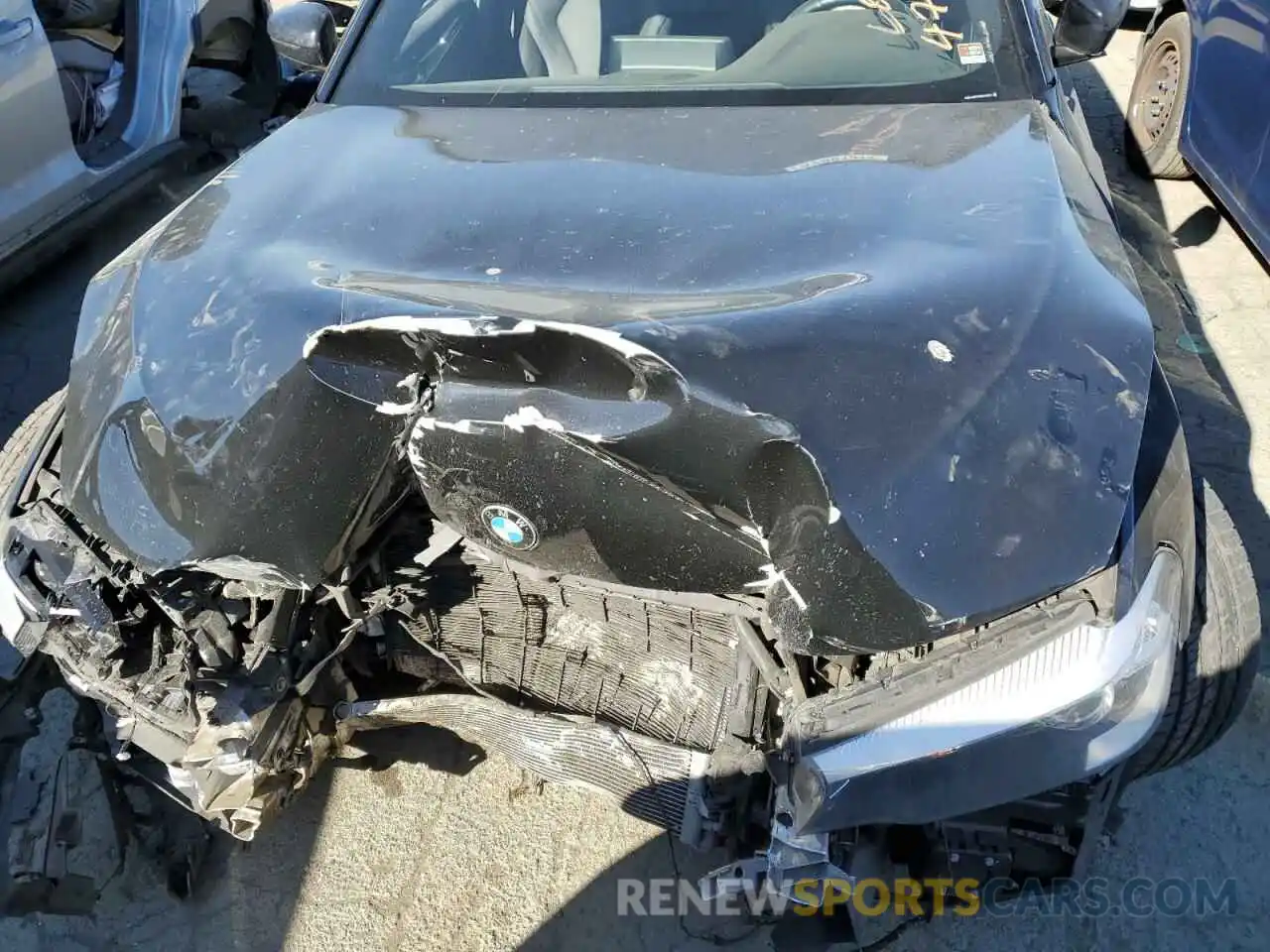 11 Photograph of a damaged car WBAJA9C56KB391821 BMW 5 SERIES 2019