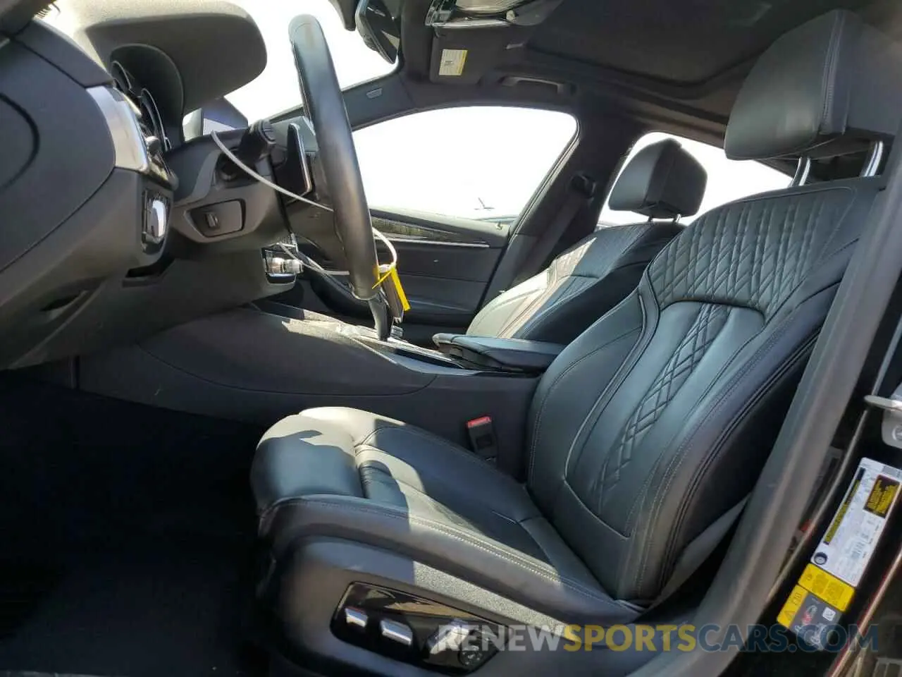 7 Photograph of a damaged car WBAJA9C56KB398509 BMW 5 SERIES 2019