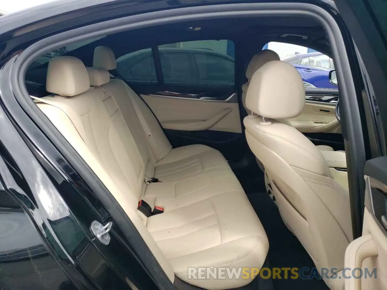 10 Photograph of a damaged car WBAJA9C56KB398834 BMW 5 SERIES 2019