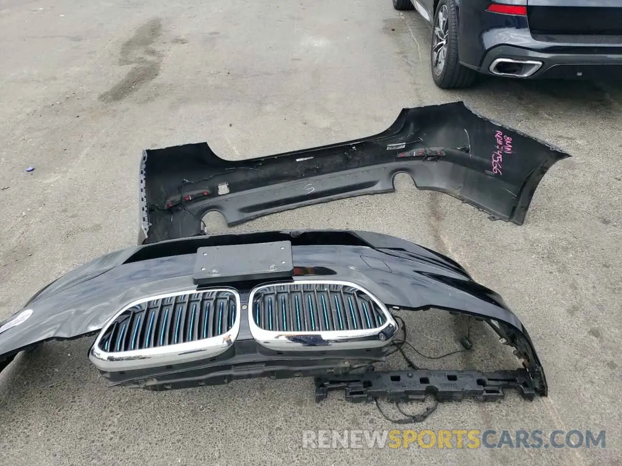 12 Photograph of a damaged car WBAJA9C56KB398834 BMW 5 SERIES 2019