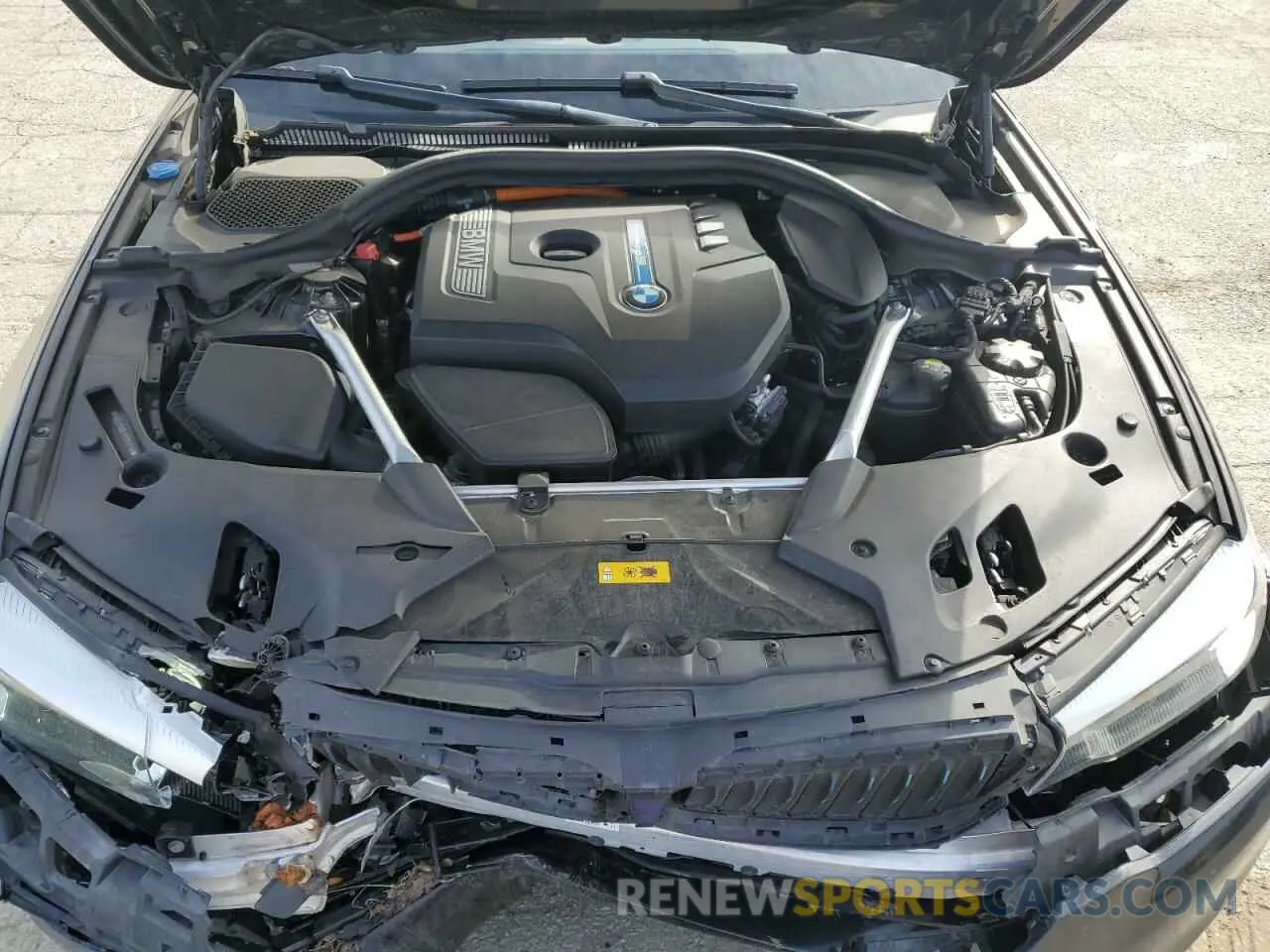 12 Photograph of a damaged car WBAJA9C57KB254712 BMW 5 SERIES 2019