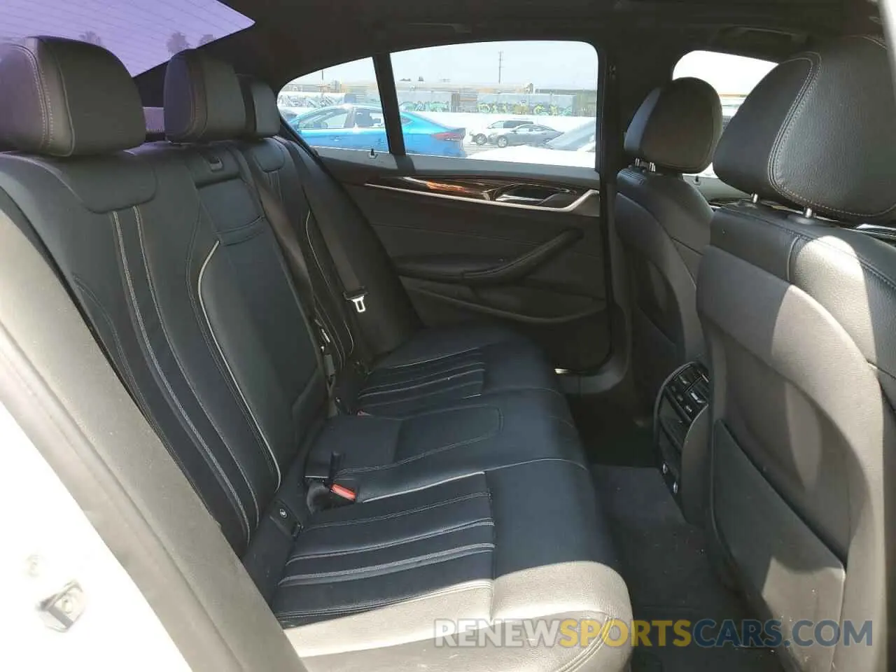 10 Photograph of a damaged car WBAJA9C58KB254671 BMW 5 SERIES 2019