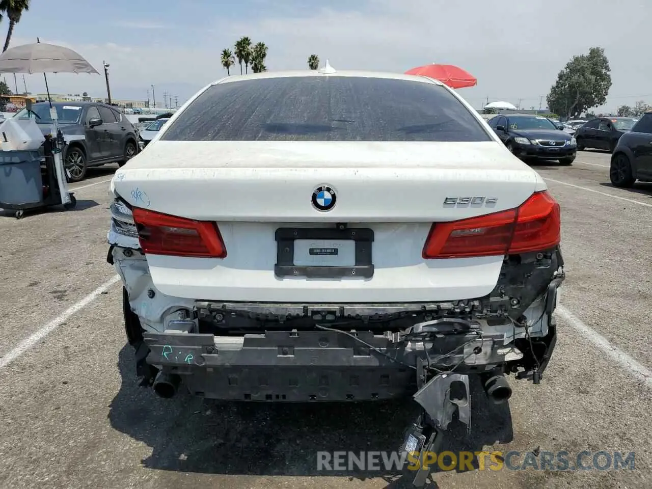 6 Photograph of a damaged car WBAJA9C58KB254671 BMW 5 SERIES 2019