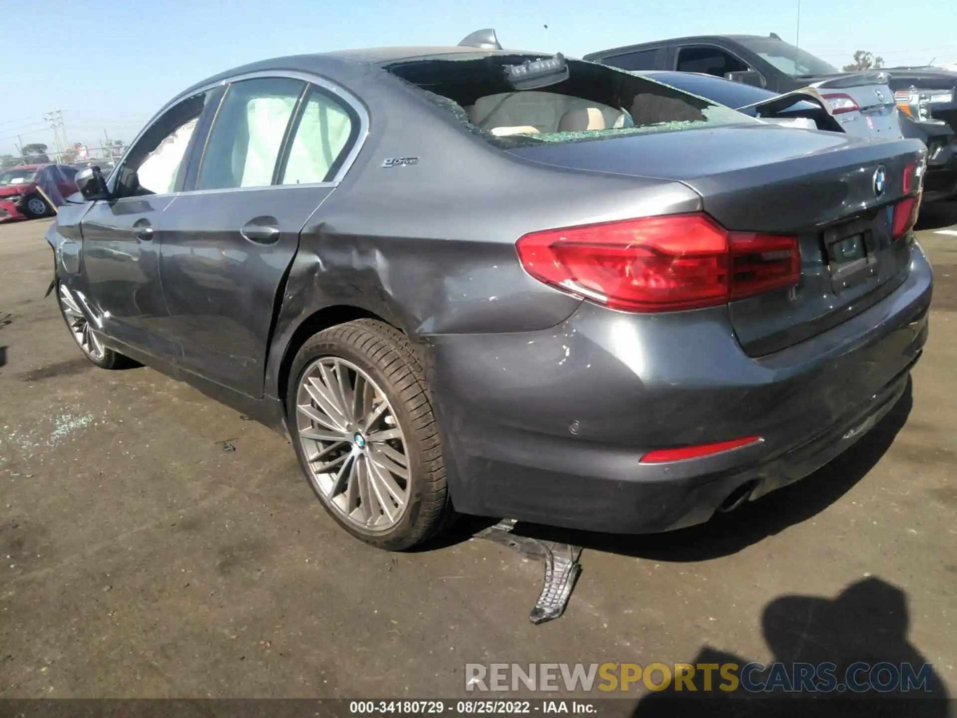 3 Photograph of a damaged car WBAJA9C58KB392856 BMW 5 SERIES 2019