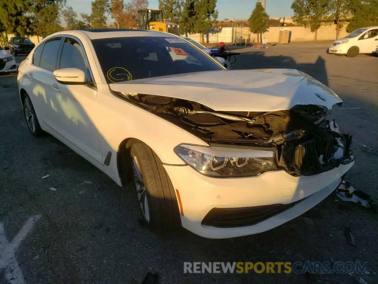 1 Photograph of a damaged car WBAJA9C59KB389142 BMW 5 SERIES 2019