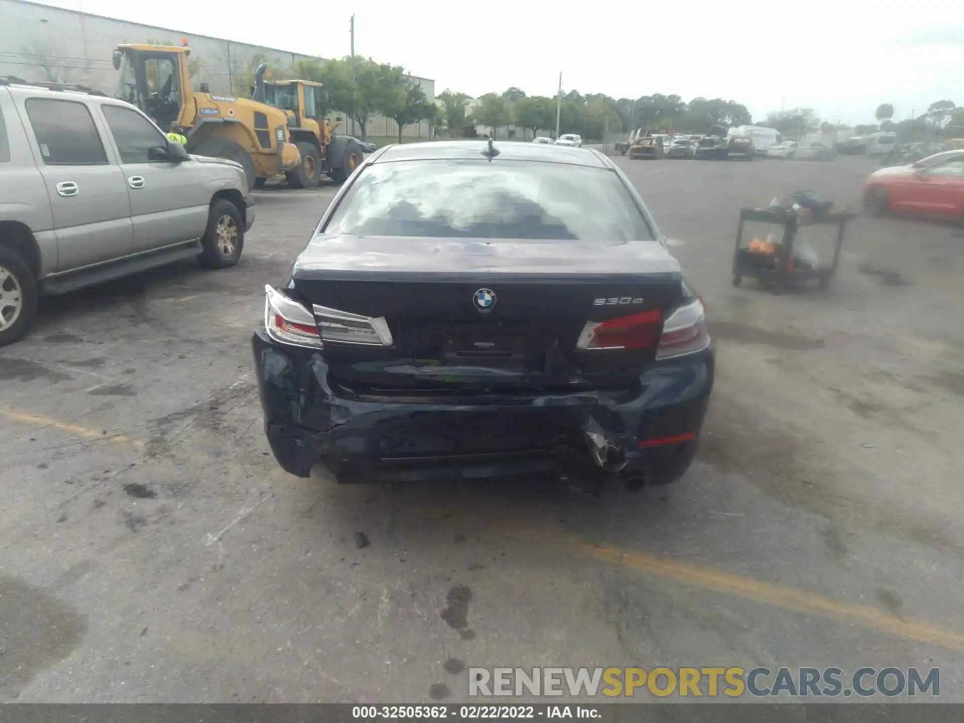 6 Photograph of a damaged car WBAJA9C59KB393501 BMW 5 SERIES 2019