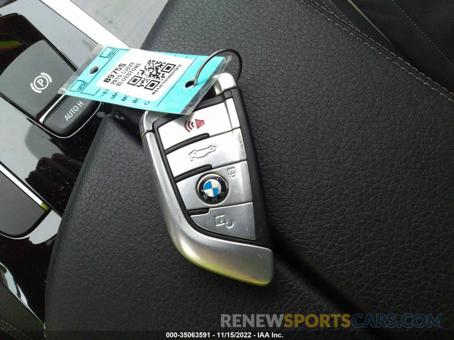 11 Photograph of a damaged car WBAJB1C51KB376612 BMW 5 SERIES 2019