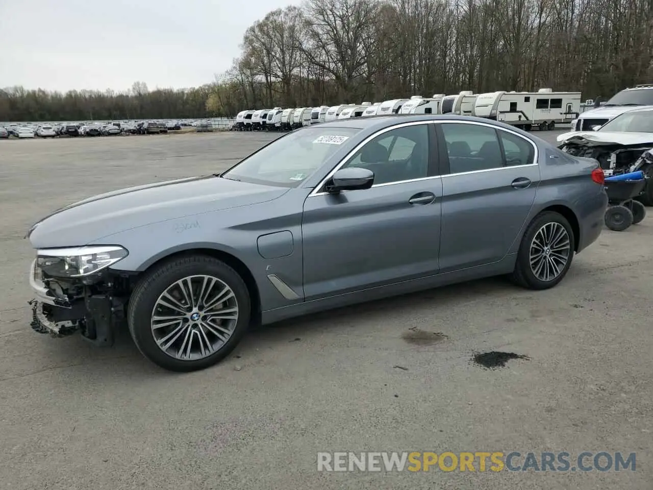 1 Photograph of a damaged car WBAJB1C56KB375312 BMW 5 SERIES 2019