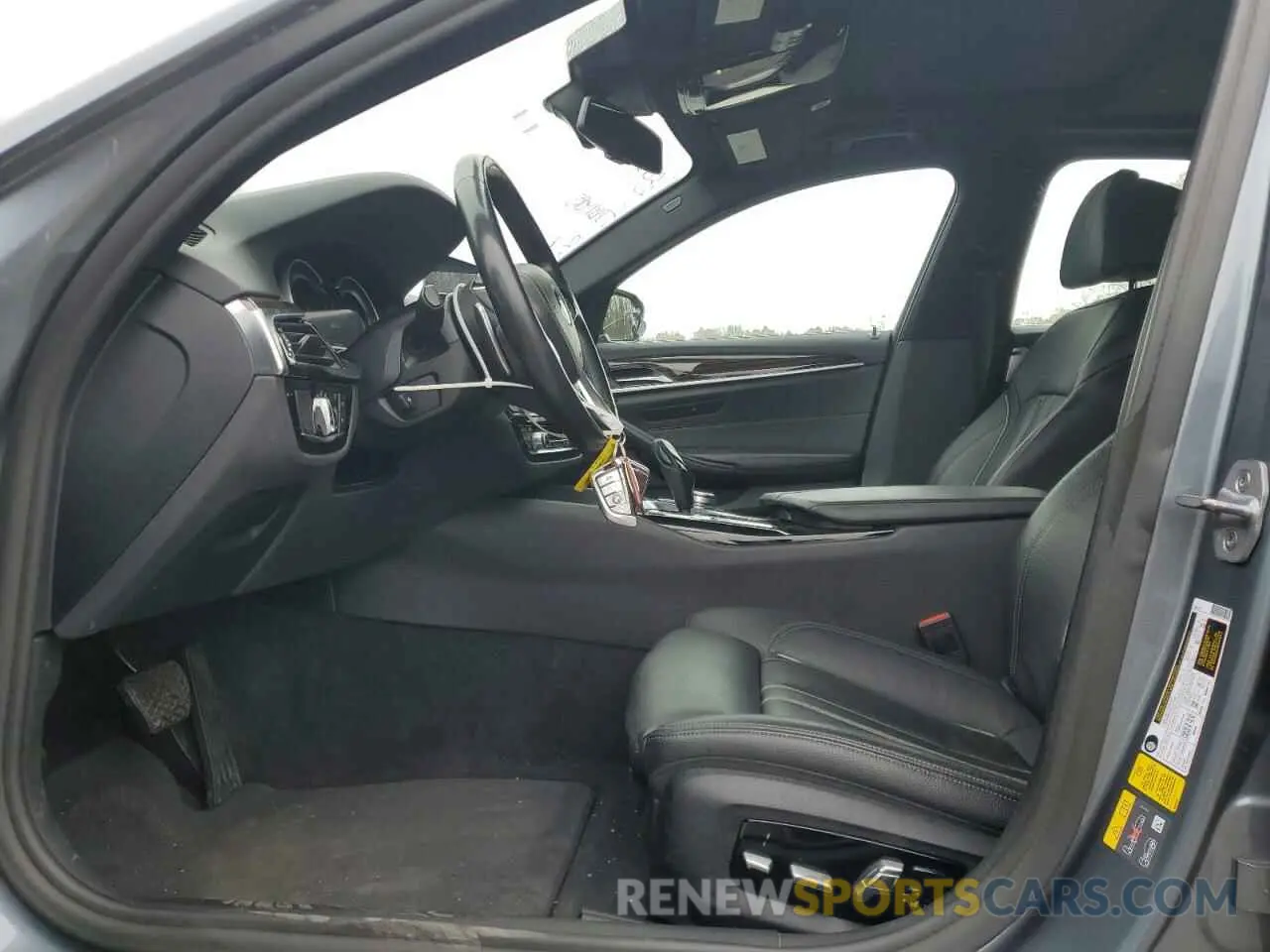 7 Photograph of a damaged car WBAJB1C56KB375312 BMW 5 SERIES 2019