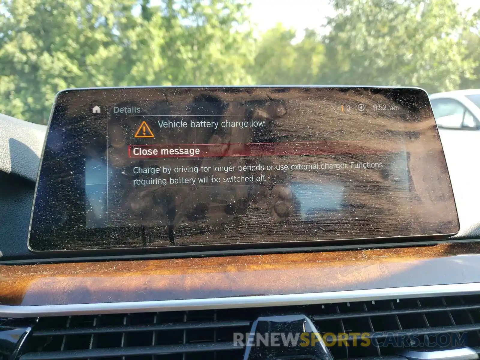 9 Photograph of a damaged car WBAJB1C57KB376193 BMW 5 SERIES 2019