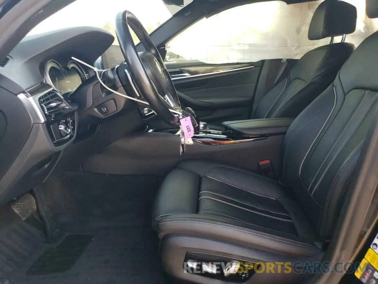 7 Photograph of a damaged car WBAJB1C5XKB376818 BMW 5 SERIES 2019