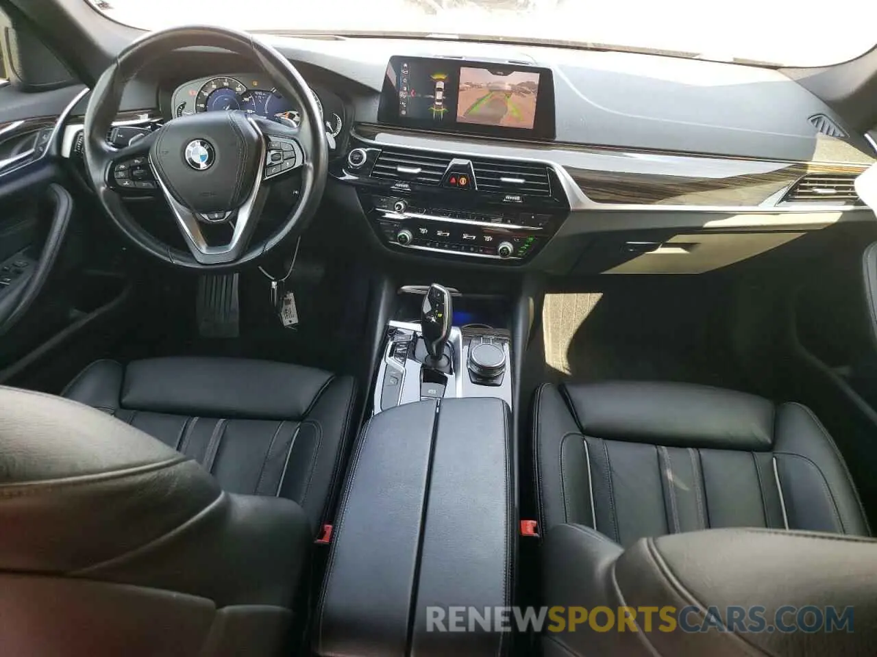 8 Photograph of a damaged car WBAJB1C5XKB376818 BMW 5 SERIES 2019