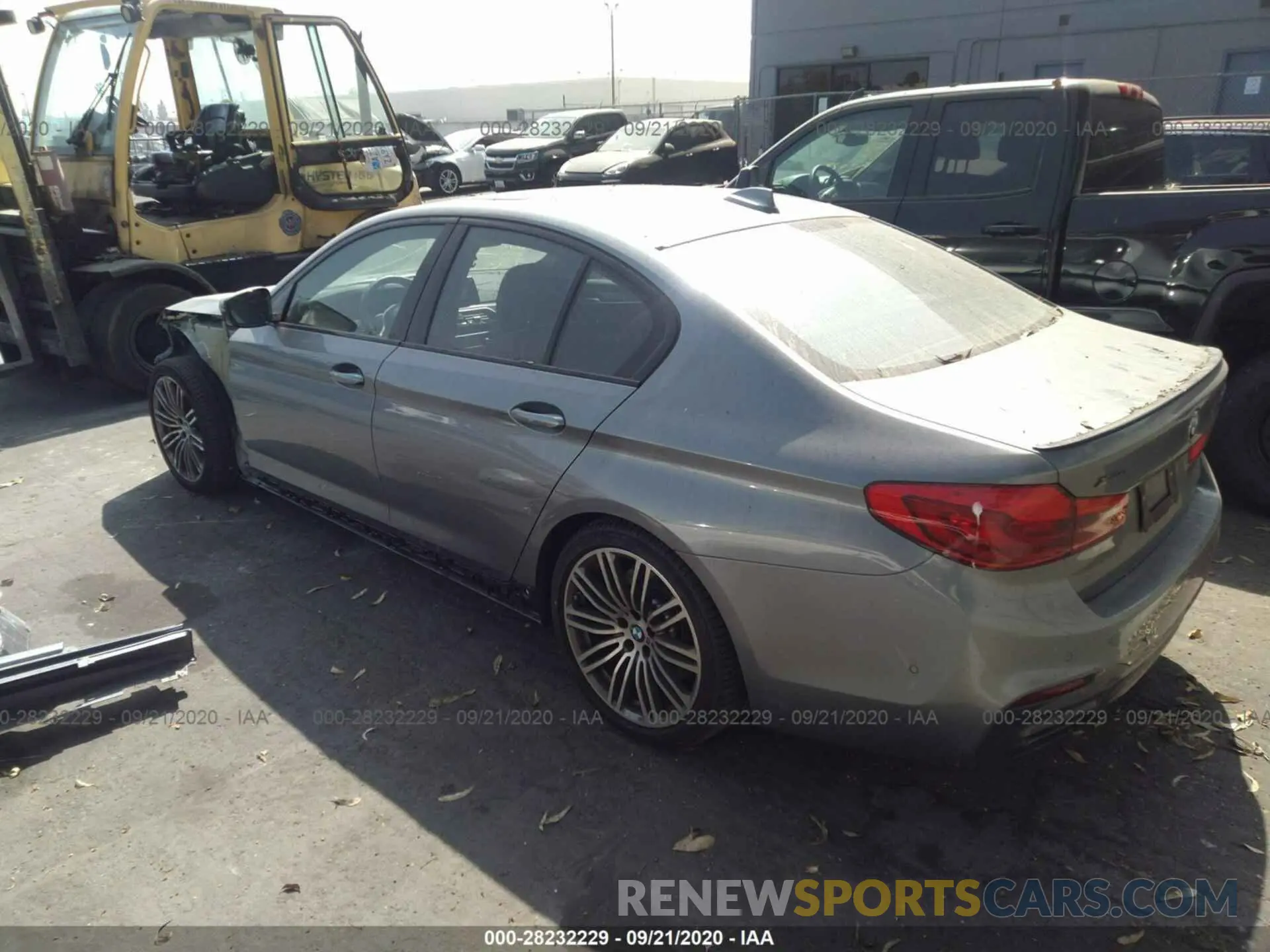 3 Photograph of a damaged car WBAJB9C51KB288870 BMW 5 SERIES 2019