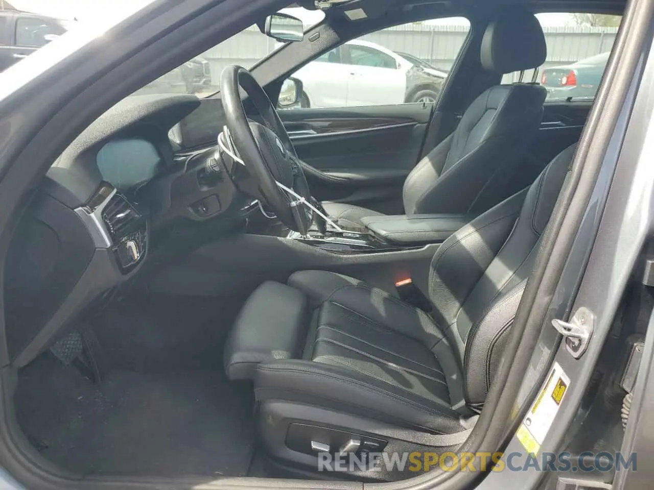 7 Photograph of a damaged car WBAJE5C50KG919241 BMW 5 SERIES 2019