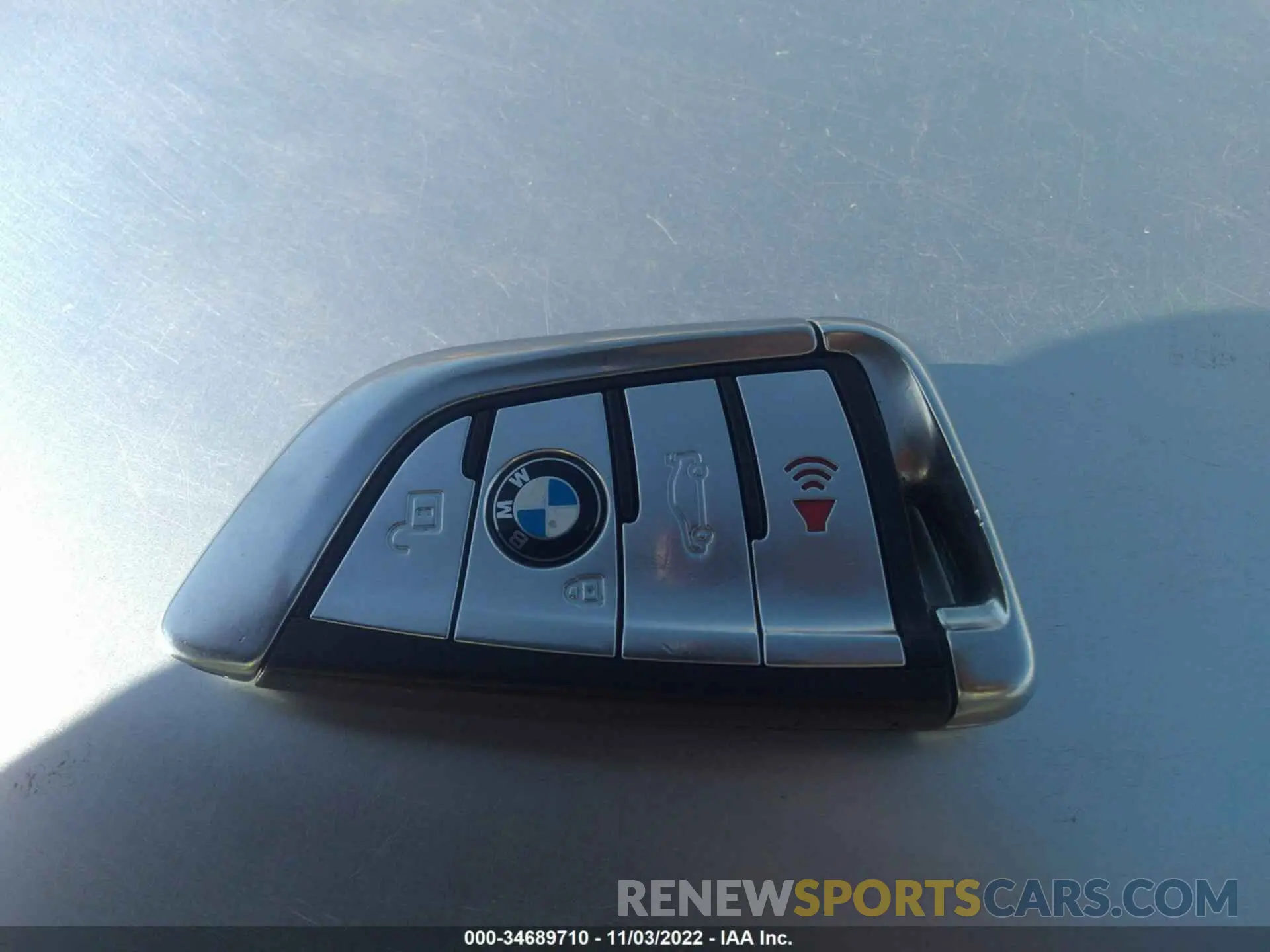 11 Photograph of a damaged car WBAJE5C50KWW08270 BMW 5 SERIES 2019