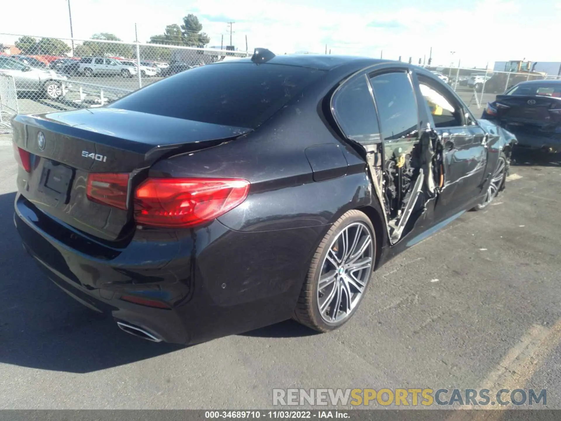 4 Photograph of a damaged car WBAJE5C50KWW08270 BMW 5 SERIES 2019