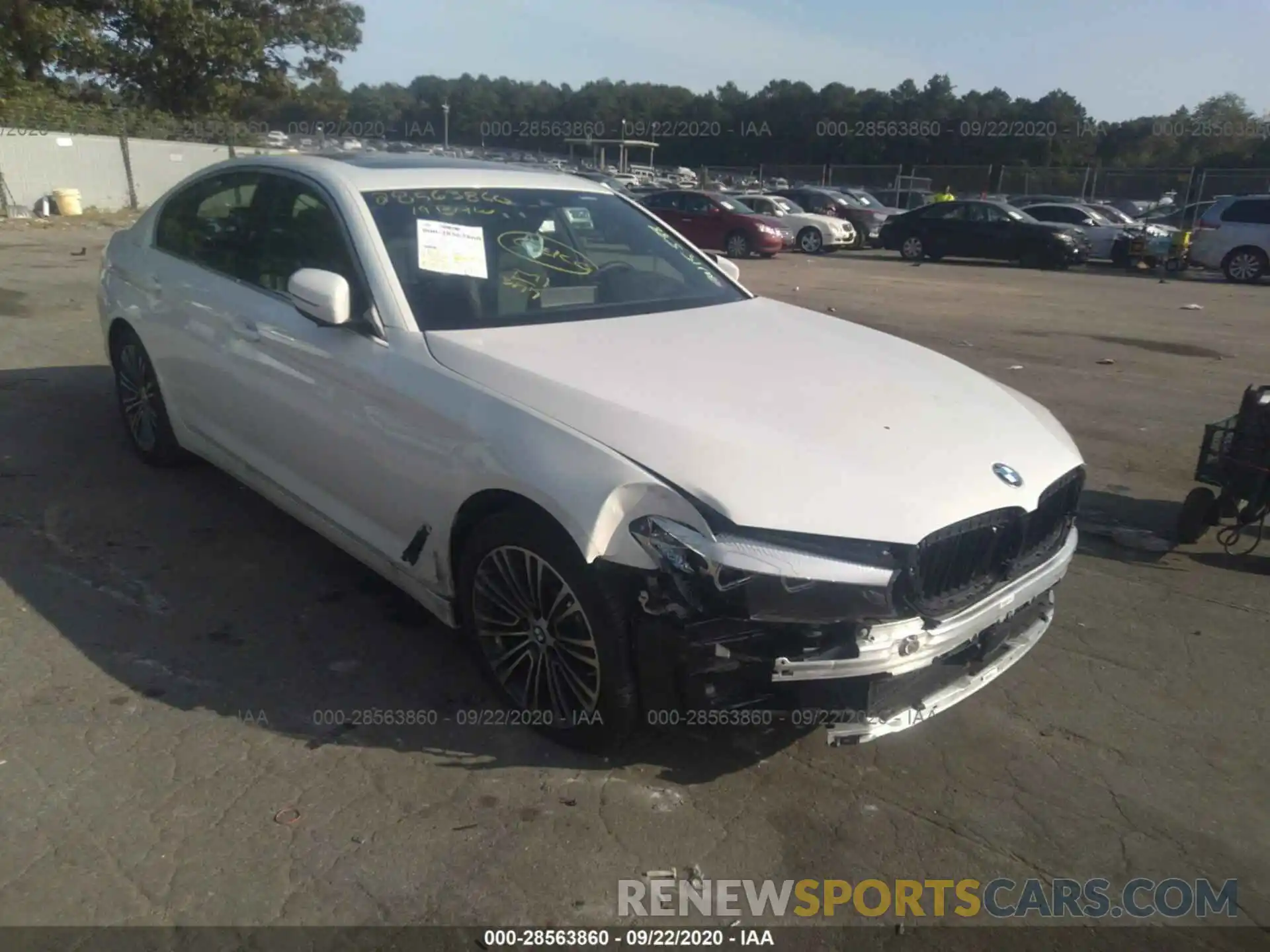 1 Photograph of a damaged car WBAJE5C50KWW15588 BMW 5 SERIES 2019