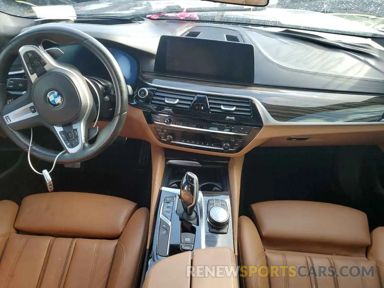 8 Photograph of a damaged car WBAJE5C50KWW35775 BMW 5 SERIES 2019