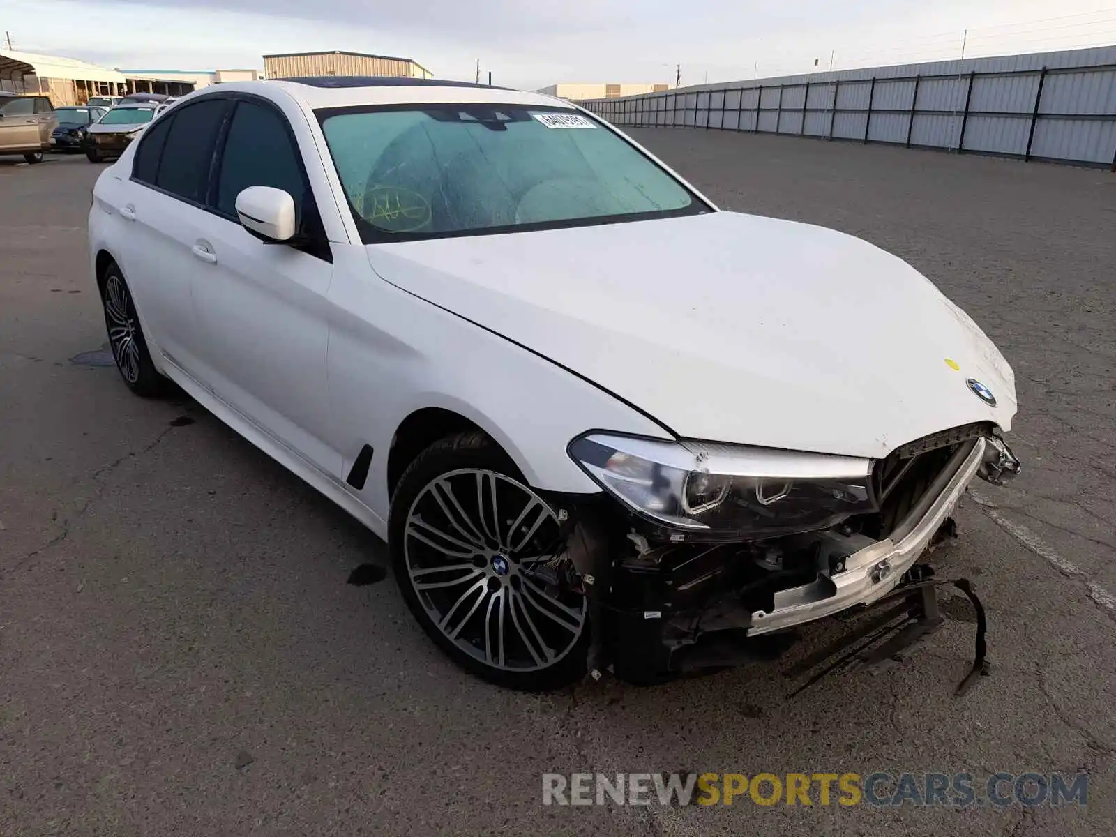 1 Photograph of a damaged car WBAJE5C51KWW05488 BMW 5 SERIES 2019