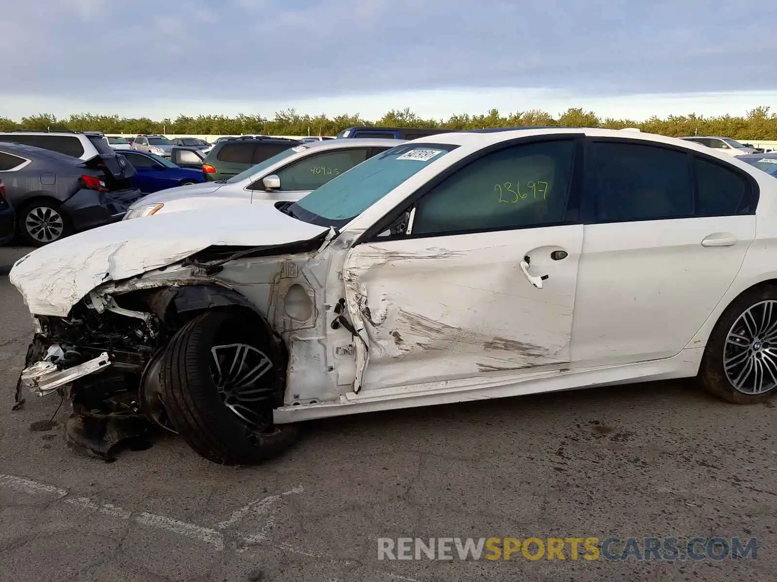 9 Photograph of a damaged car WBAJE5C51KWW05488 BMW 5 SERIES 2019