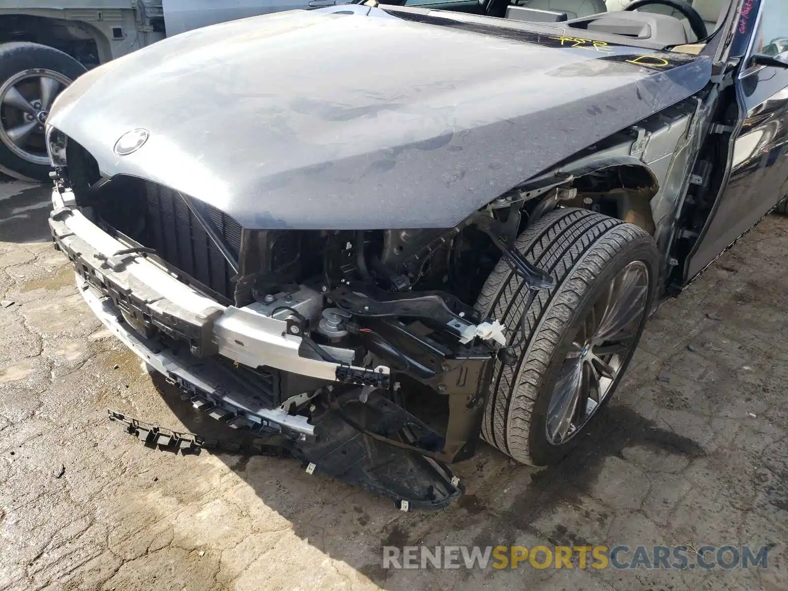 9 Photograph of a damaged car WBAJE5C51KWW15034 BMW 5 SERIES 2019