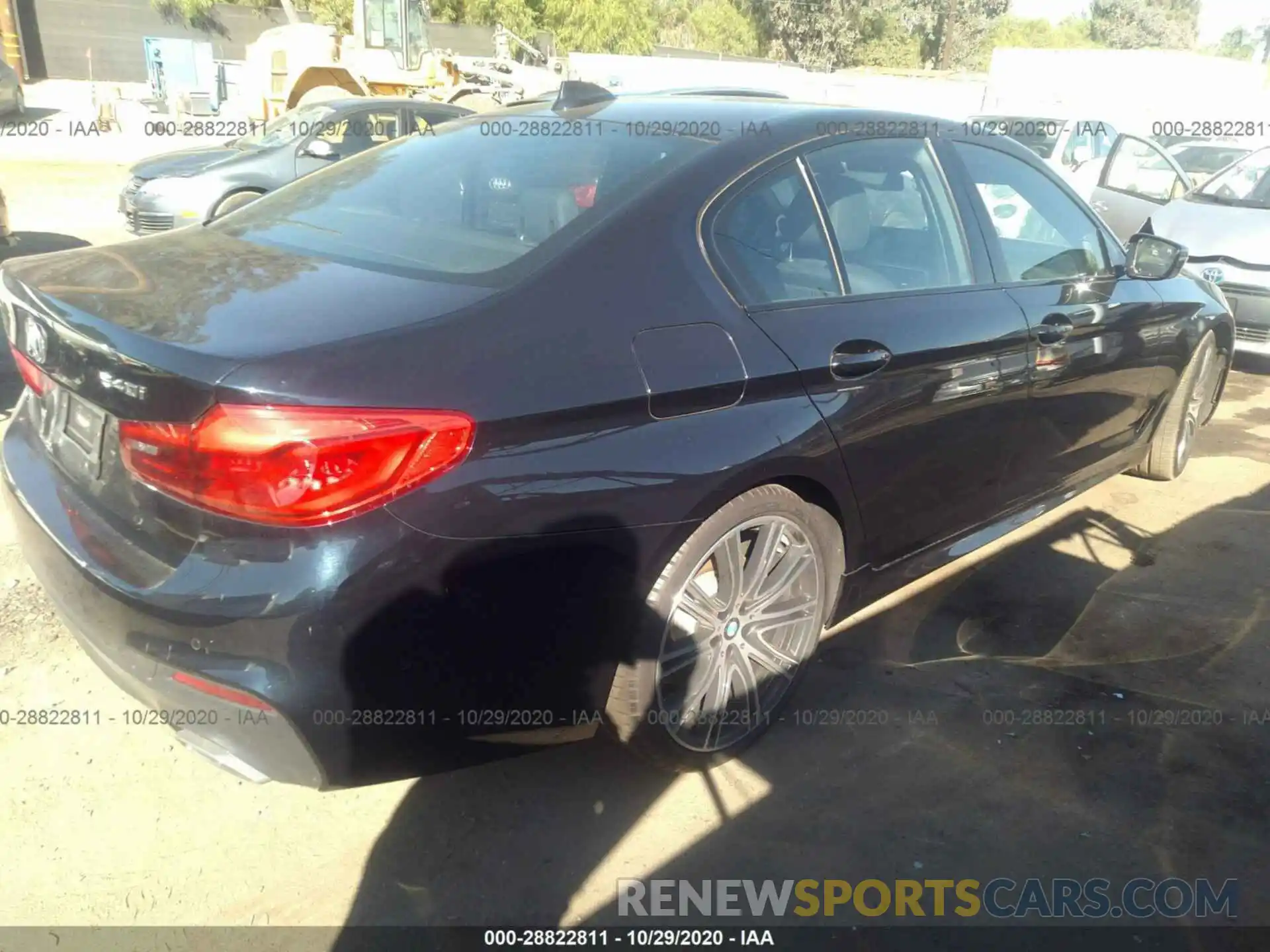 4 Photograph of a damaged car WBAJE5C52KG919161 BMW 5 SERIES 2019