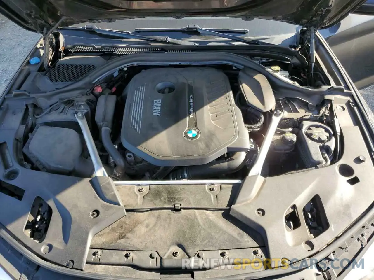 11 Photograph of a damaged car WBAJE5C52KG919337 BMW 5 SERIES 2019