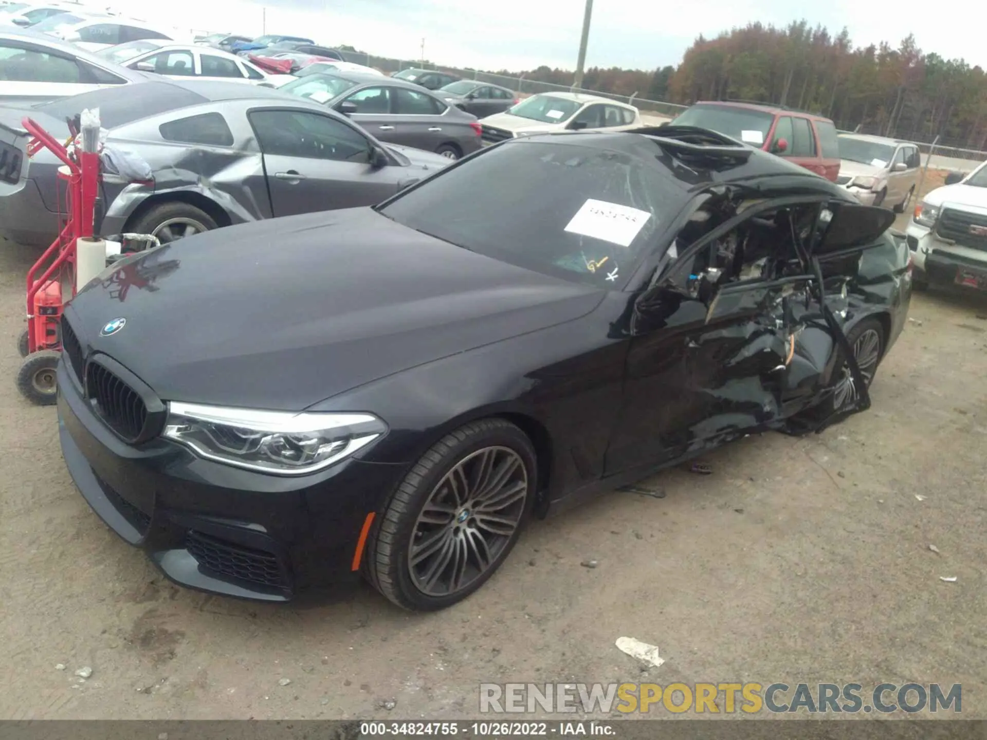 2 Photograph of a damaged car WBAJE5C52KWW12255 BMW 5 SERIES 2019