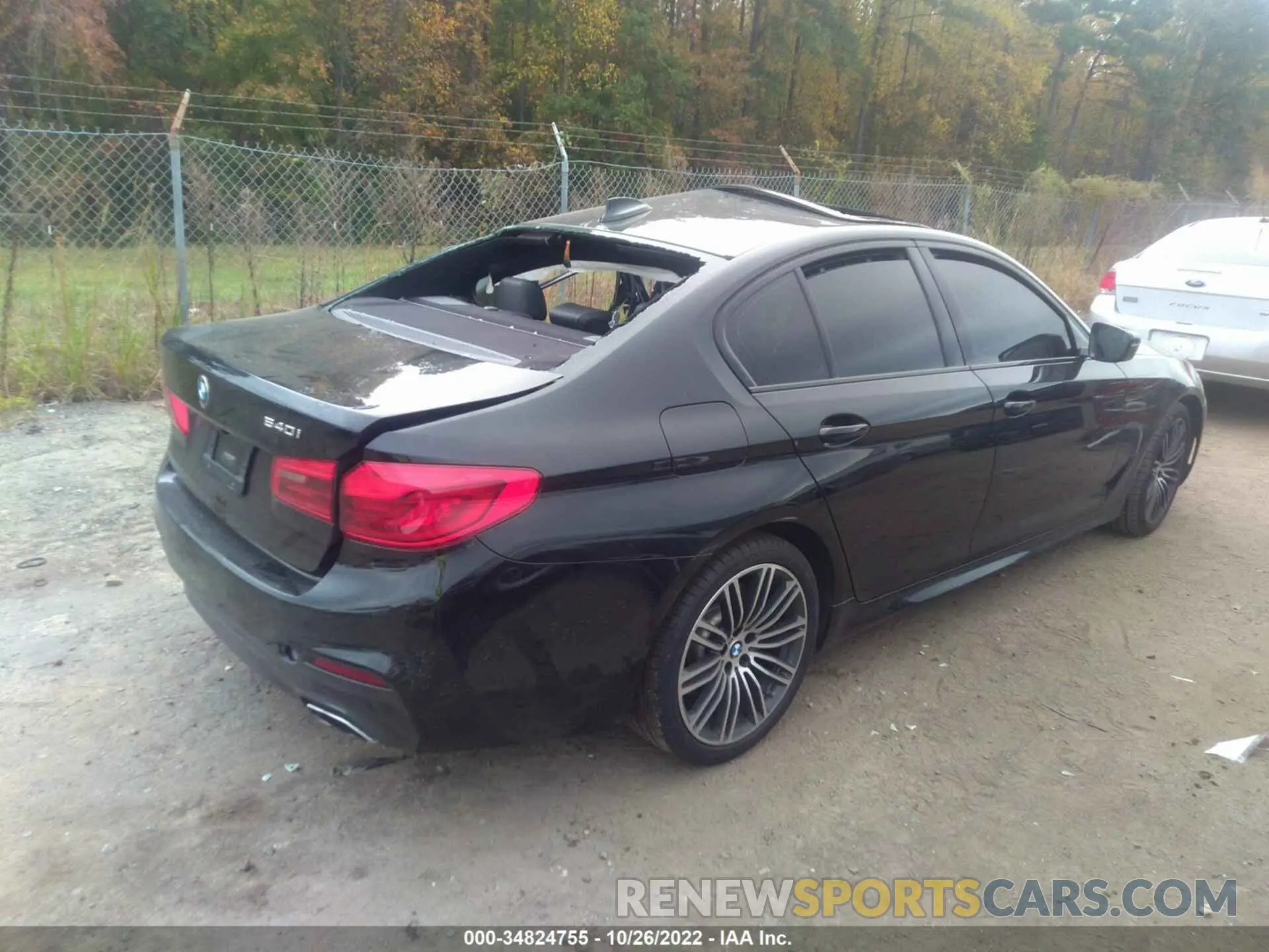 4 Photograph of a damaged car WBAJE5C52KWW12255 BMW 5 SERIES 2019