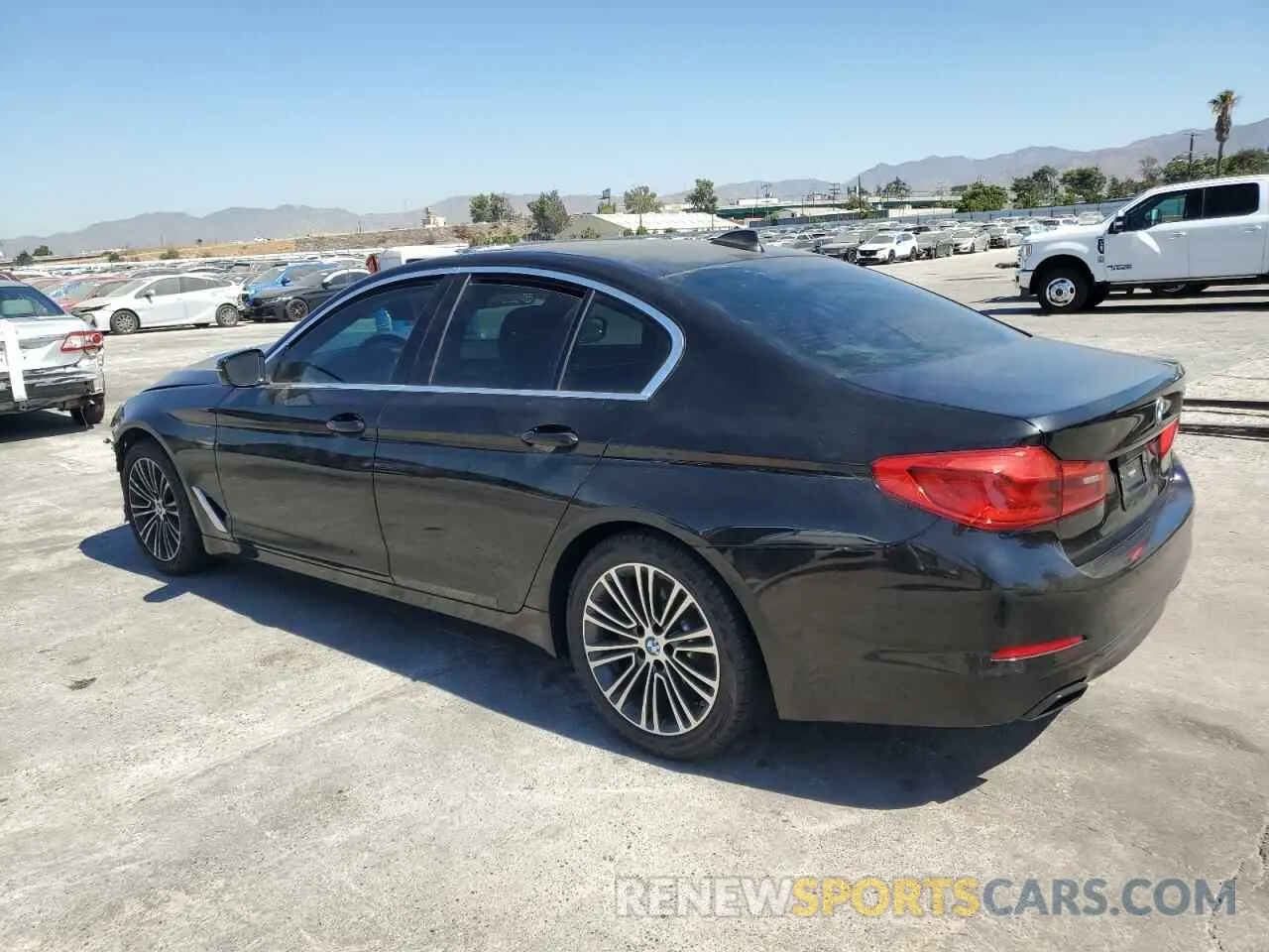2 Photograph of a damaged car WBAJE5C53KG919766 BMW 5 SERIES 2019