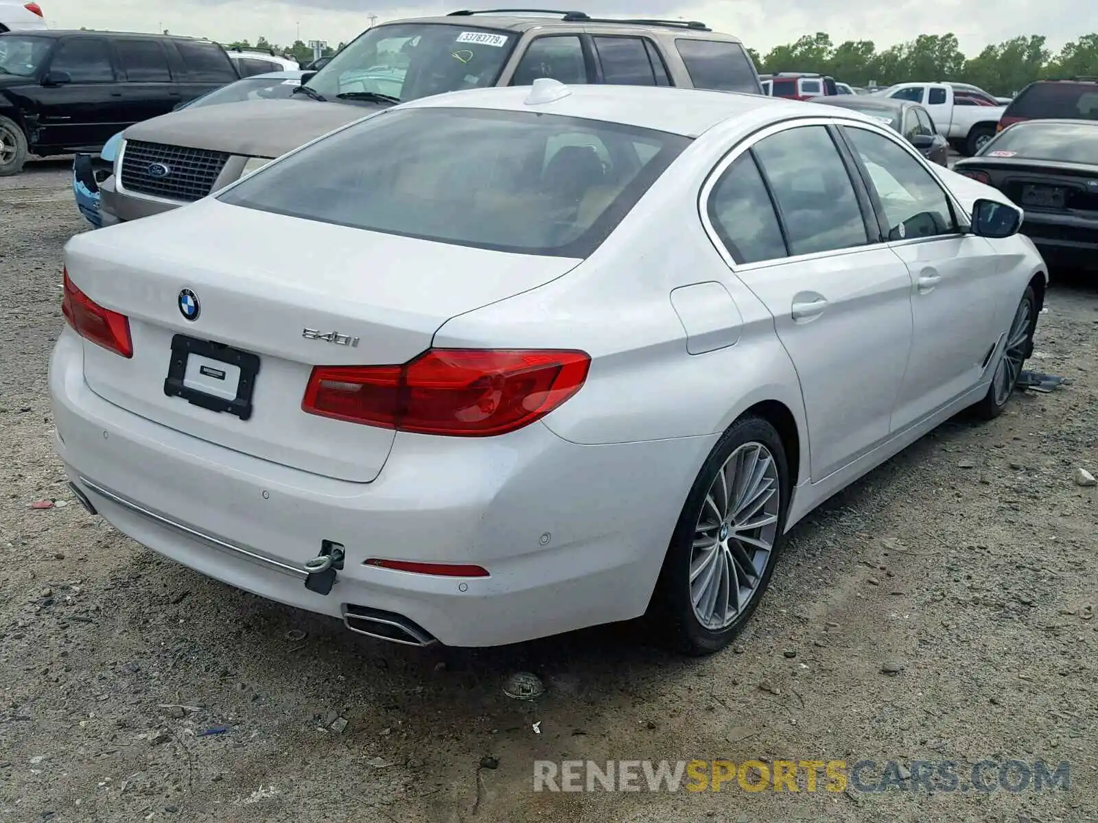 4 Photograph of a damaged car WBAJE5C53KWW06397 BMW 5 SERIES 2019