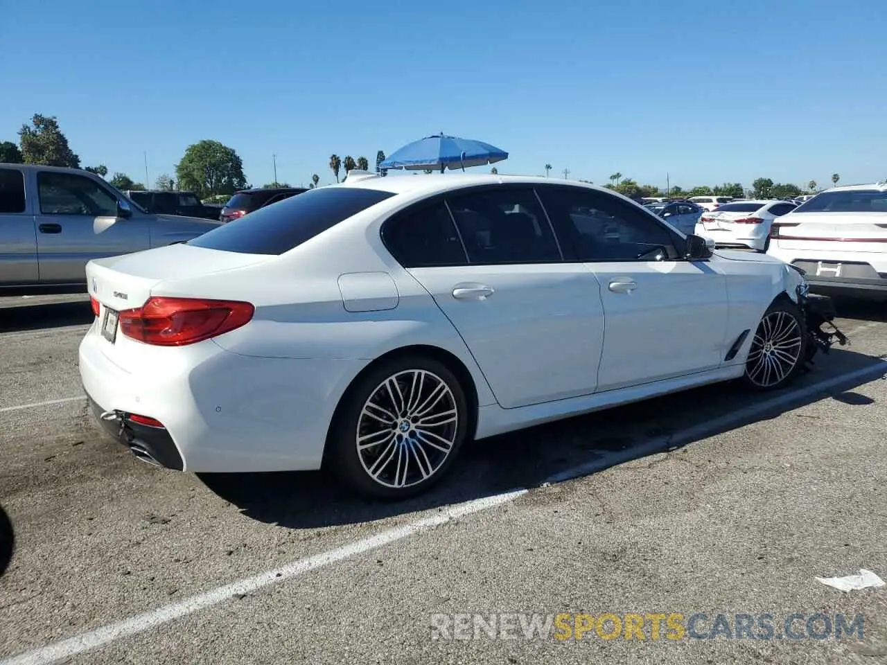 3 Photograph of a damaged car WBAJE5C53KWW43210 BMW 5 SERIES 2019