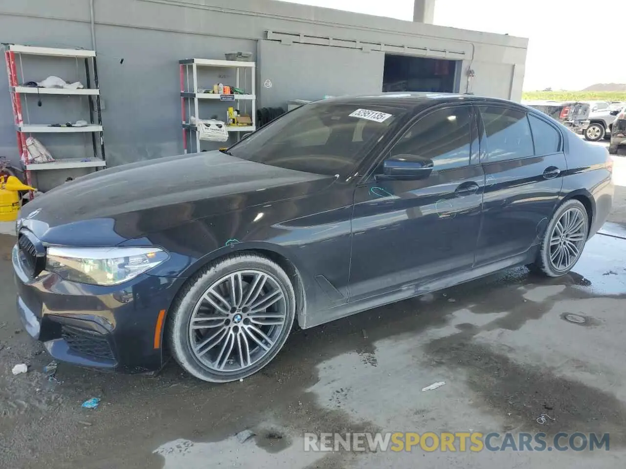 1 Photograph of a damaged car WBAJE5C53KWW44051 BMW 5 SERIES 2019