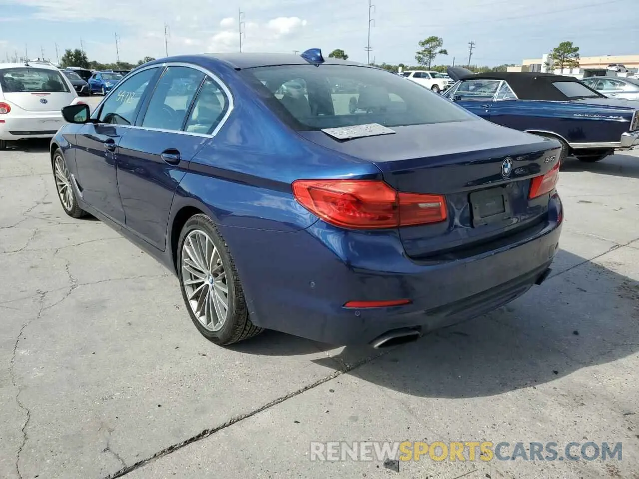 3 Photograph of a damaged car WBAJE5C54KWE66105 BMW 5 SERIES 2019