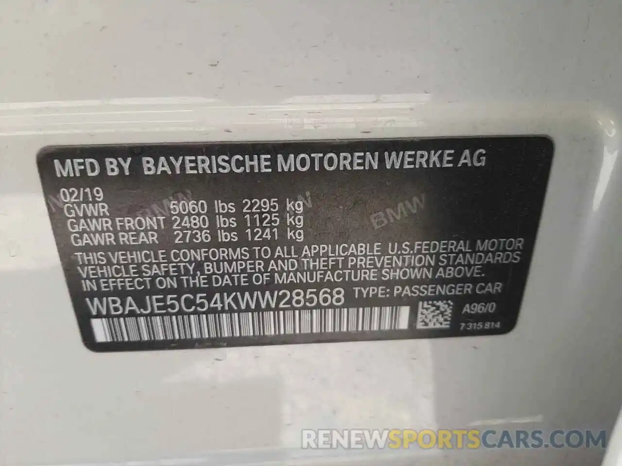 10 Photograph of a damaged car WBAJE5C54KWW28568 BMW 5 SERIES 2019