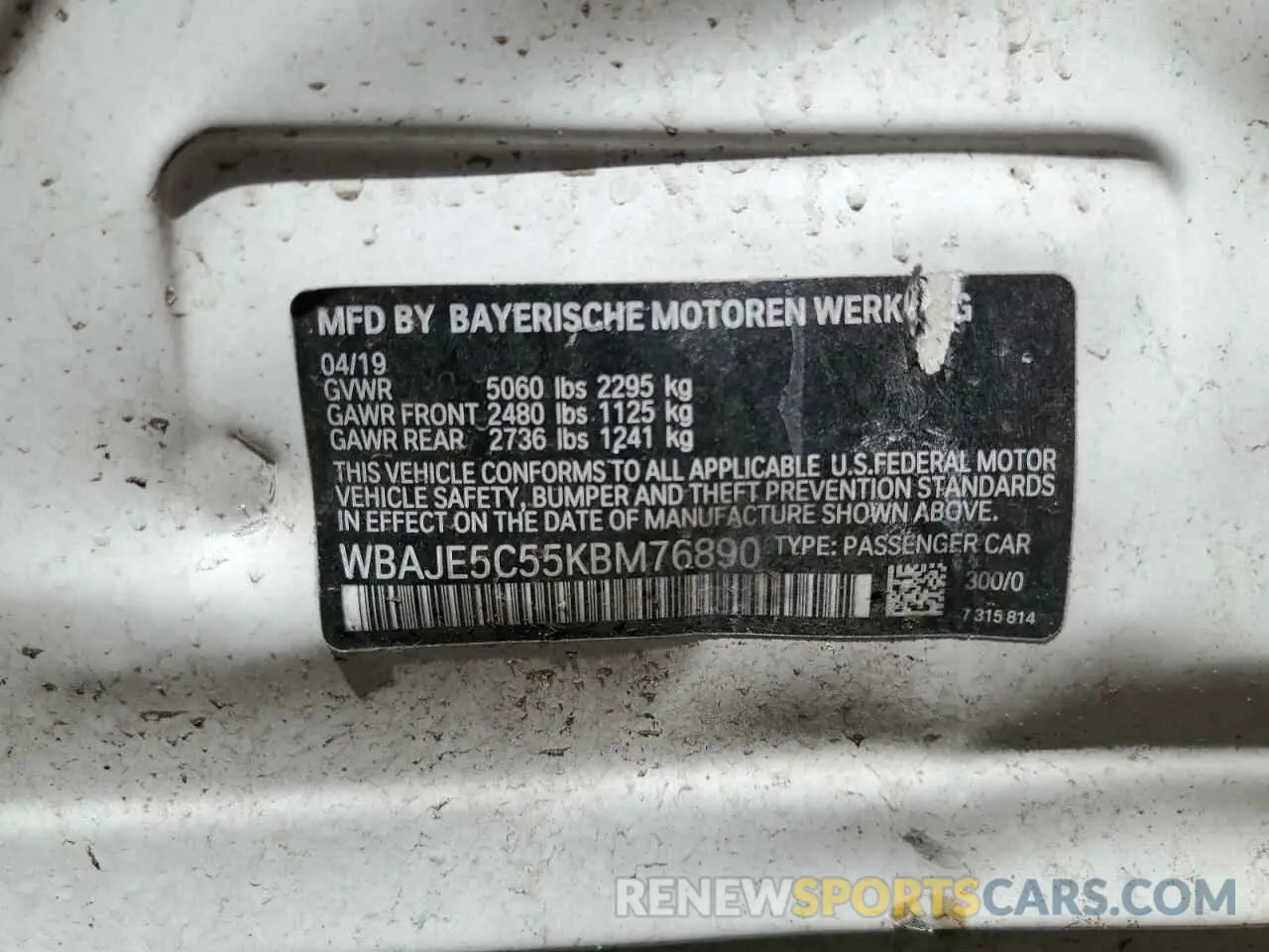 12 Photograph of a damaged car WBAJE5C55KBM76890 BMW 5 SERIES 2019