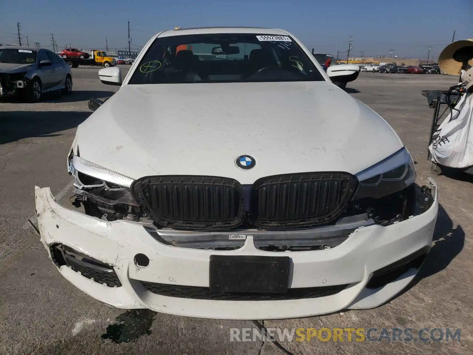 9 Photograph of a damaged car WBAJE5C55KWE66422 BMW 5 SERIES 2019