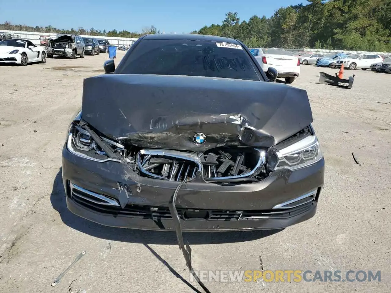 5 Photograph of a damaged car WBAJE5C55KWW06675 BMW 5 SERIES 2019
