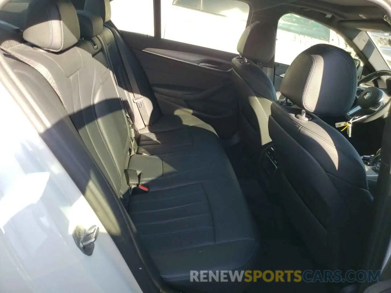 6 Photograph of a damaged car WBAJE5C57KWW11764 BMW 5 SERIES 2019