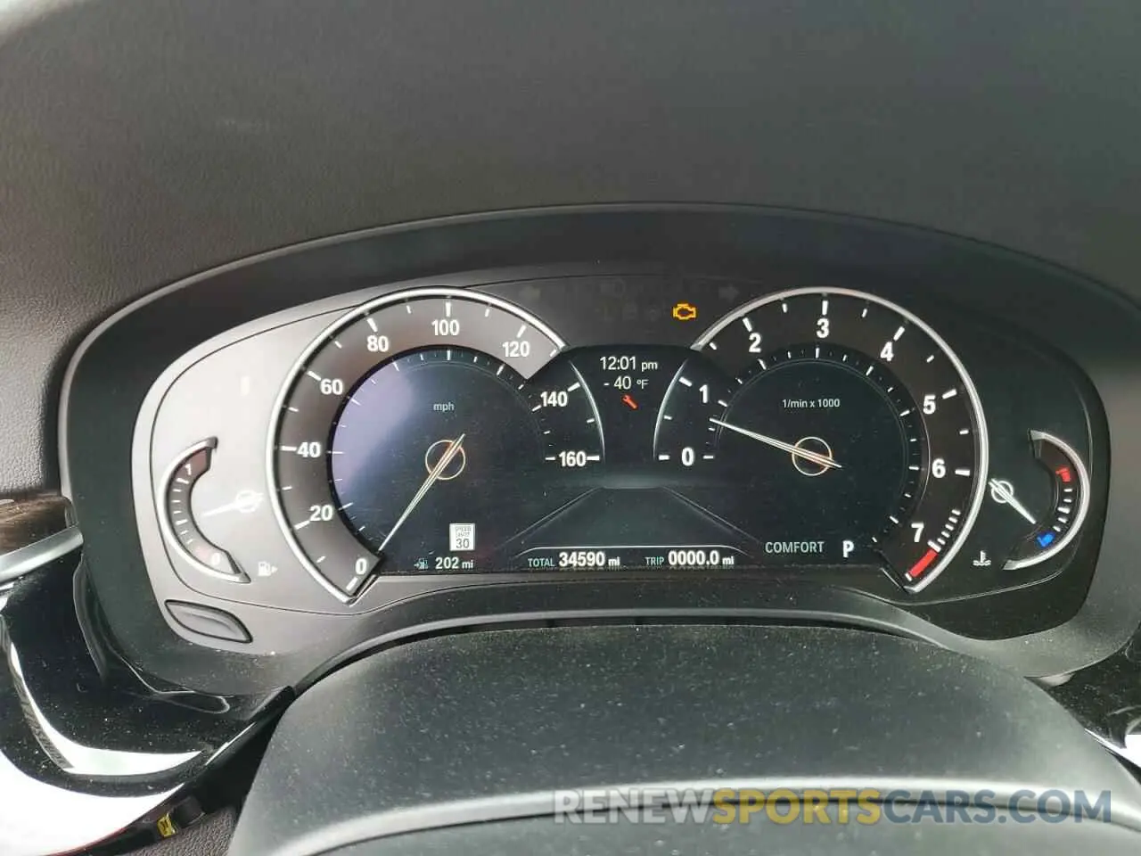 9 Photograph of a damaged car WBAJE5C57KWW14504 BMW 5 SERIES 2019