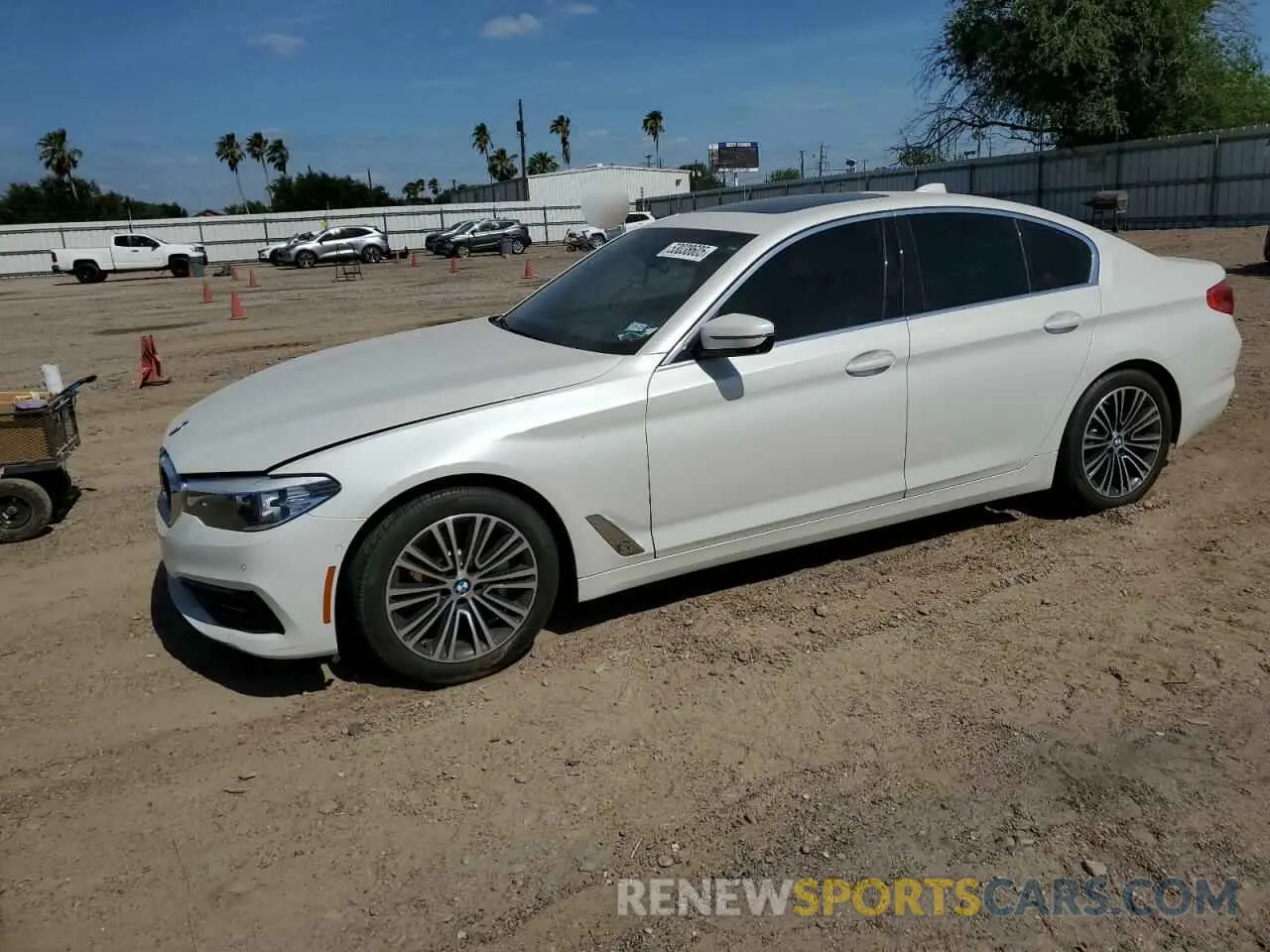 1 Photograph of a damaged car WBAJE5C58KWE66317 BMW 5 SERIES 2019