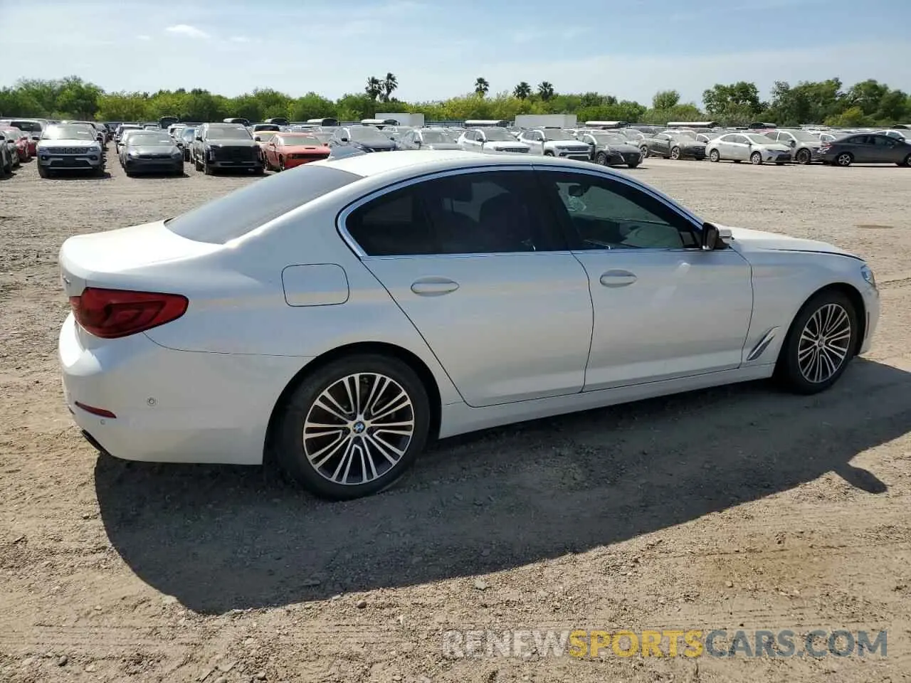 3 Photograph of a damaged car WBAJE5C58KWE66317 BMW 5 SERIES 2019