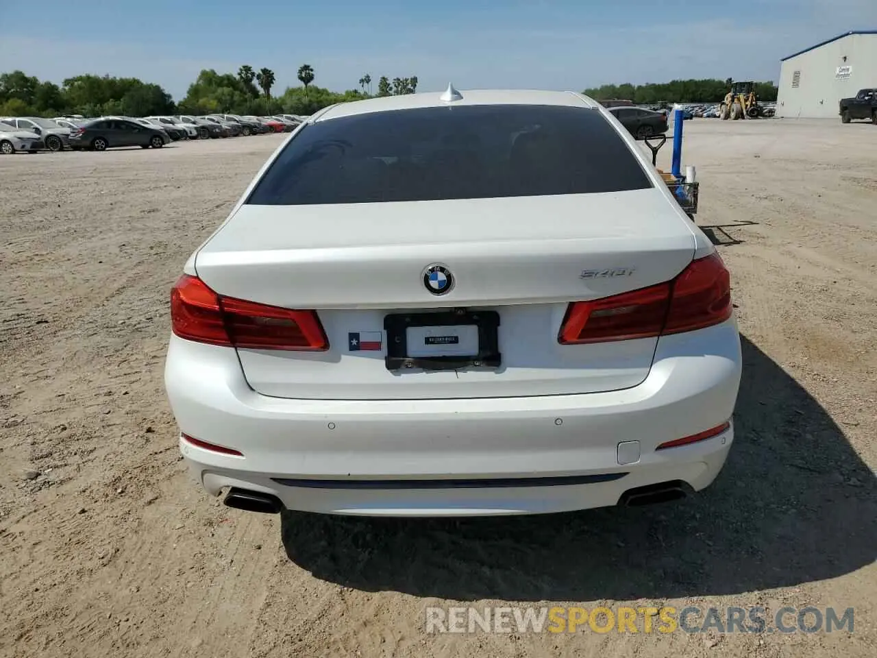 6 Photograph of a damaged car WBAJE5C58KWE66317 BMW 5 SERIES 2019