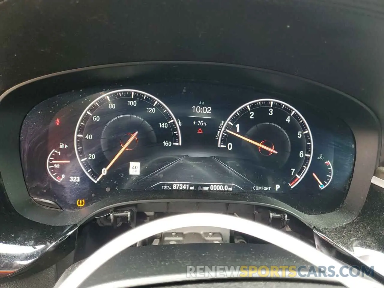 9 Photograph of a damaged car WBAJE5C58KWW10039 BMW 5 SERIES 2019