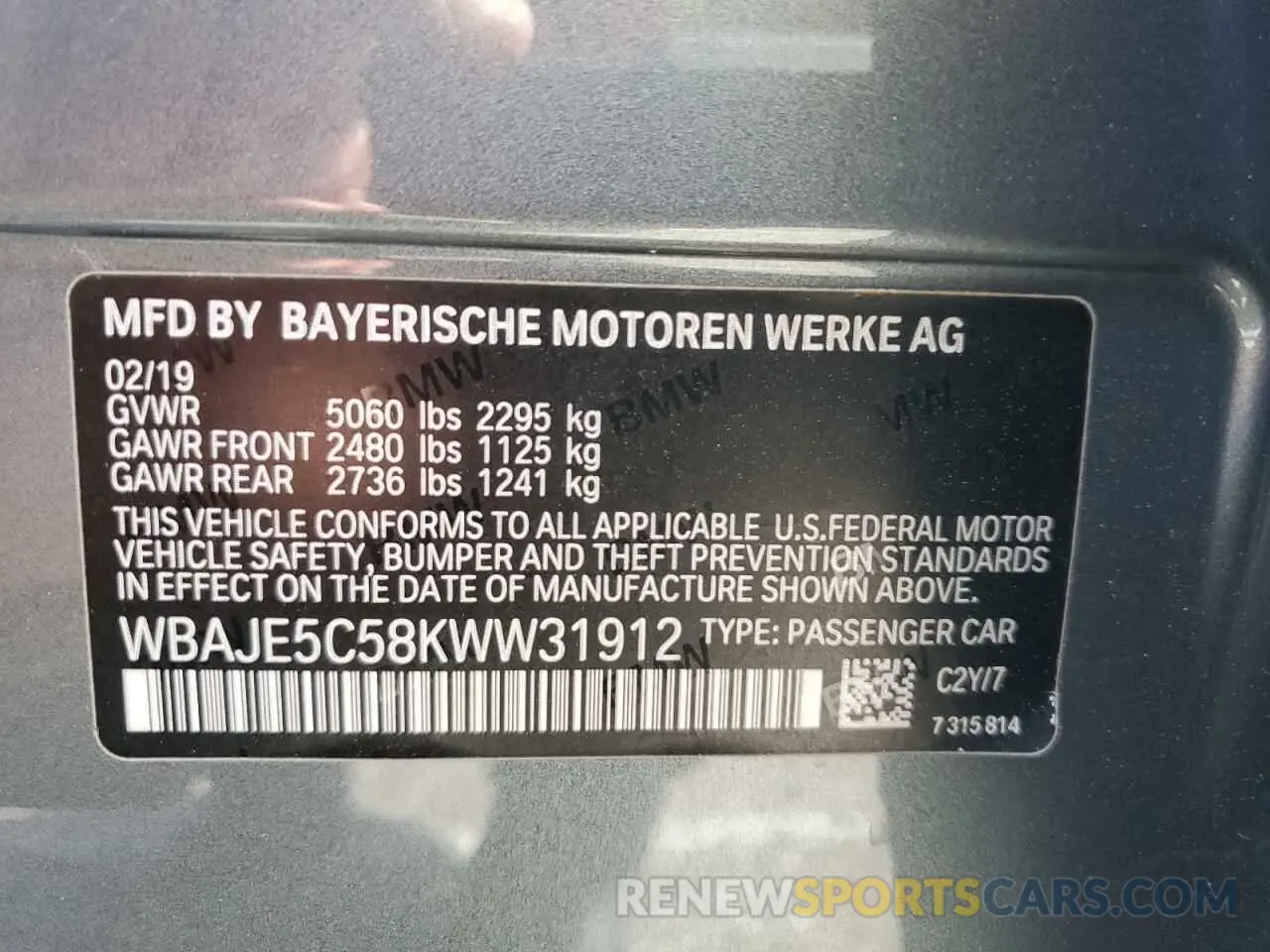 13 Photograph of a damaged car WBAJE5C58KWW31912 BMW 5 SERIES 2019