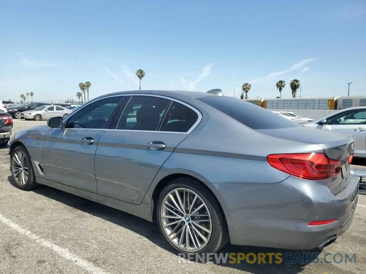2 Photograph of a damaged car WBAJE5C58KWW31912 BMW 5 SERIES 2019