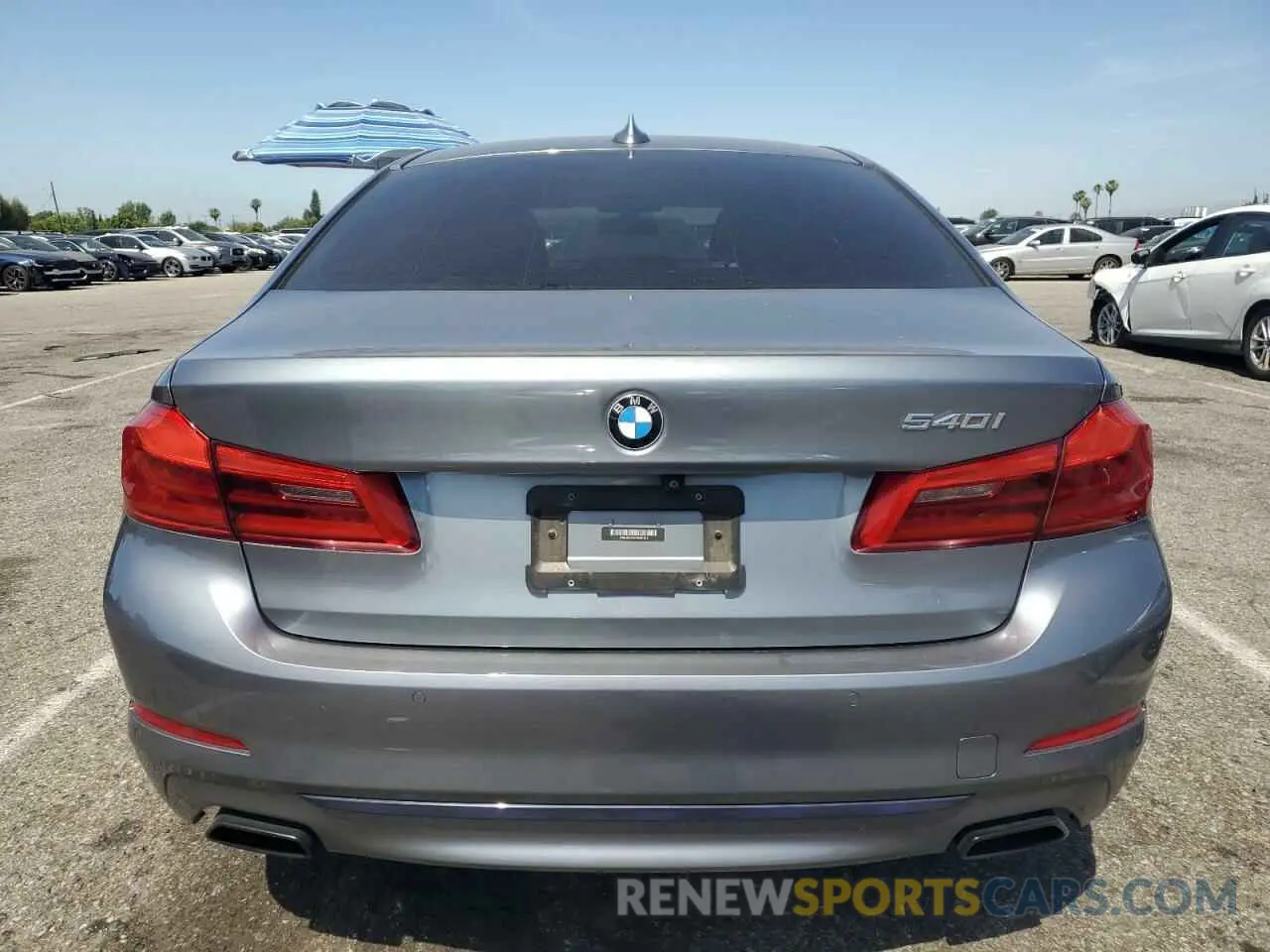 6 Photograph of a damaged car WBAJE5C58KWW31912 BMW 5 SERIES 2019
