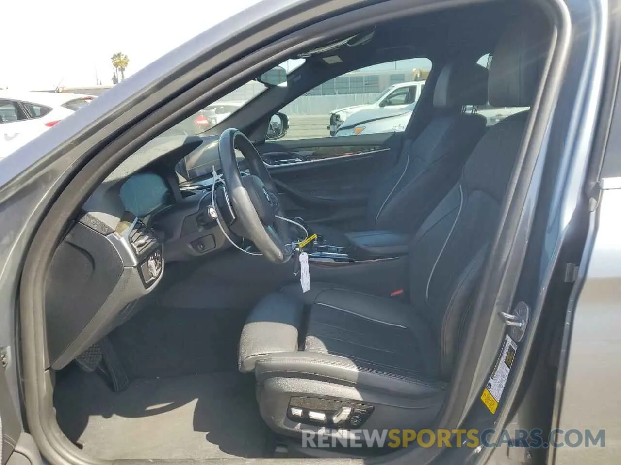 7 Photograph of a damaged car WBAJE5C58KWW31912 BMW 5 SERIES 2019
