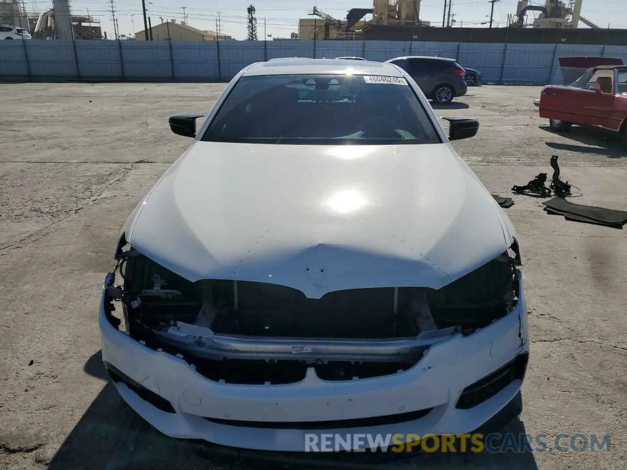 5 Photograph of a damaged car WBAJE5C59KWW08932 BMW 5 SERIES 2019