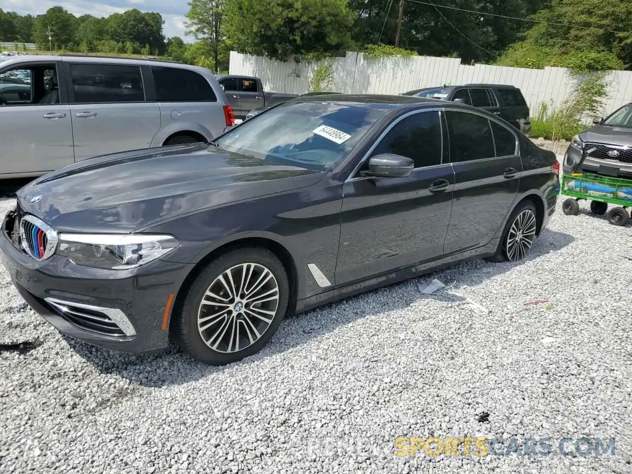 1 Photograph of a damaged car WBAJE5C59KWW22328 BMW 5 SERIES 2019